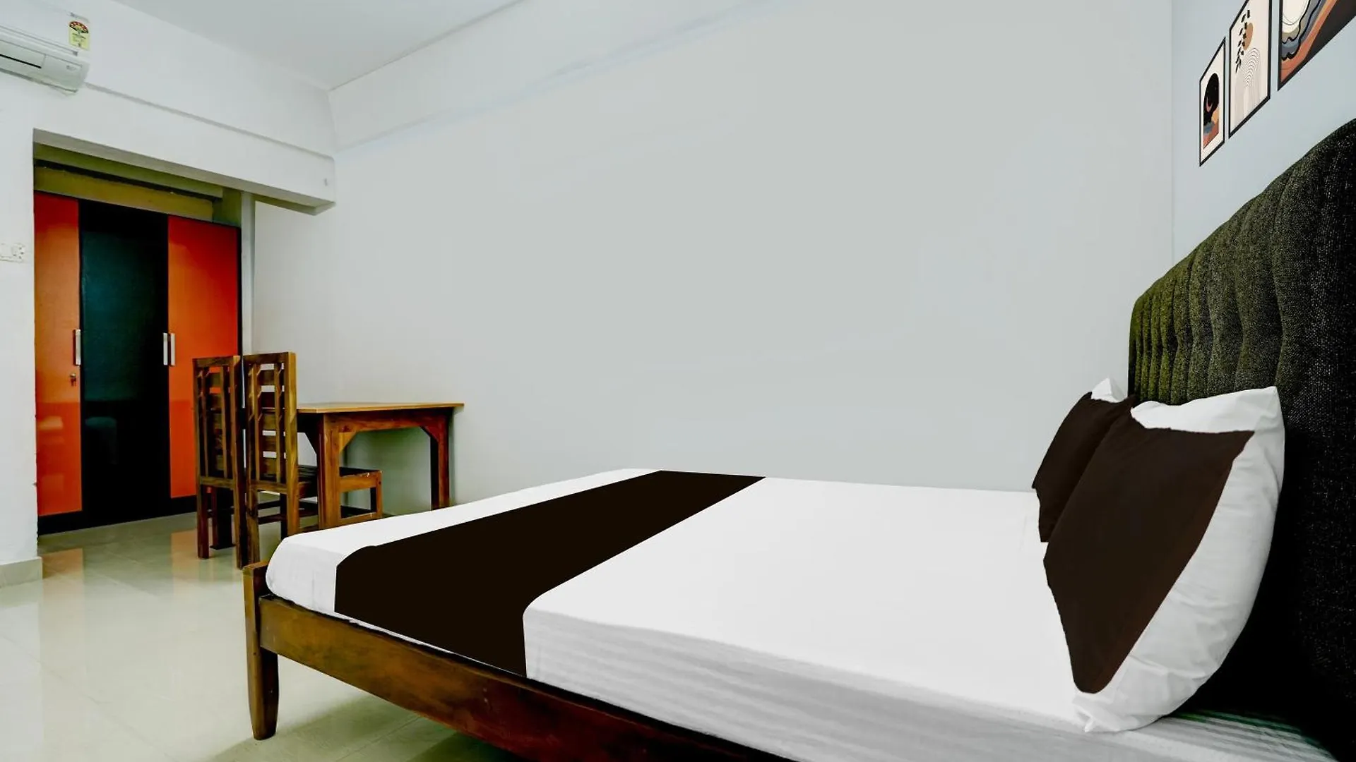 Hotel O Grand Park Residency Kochi